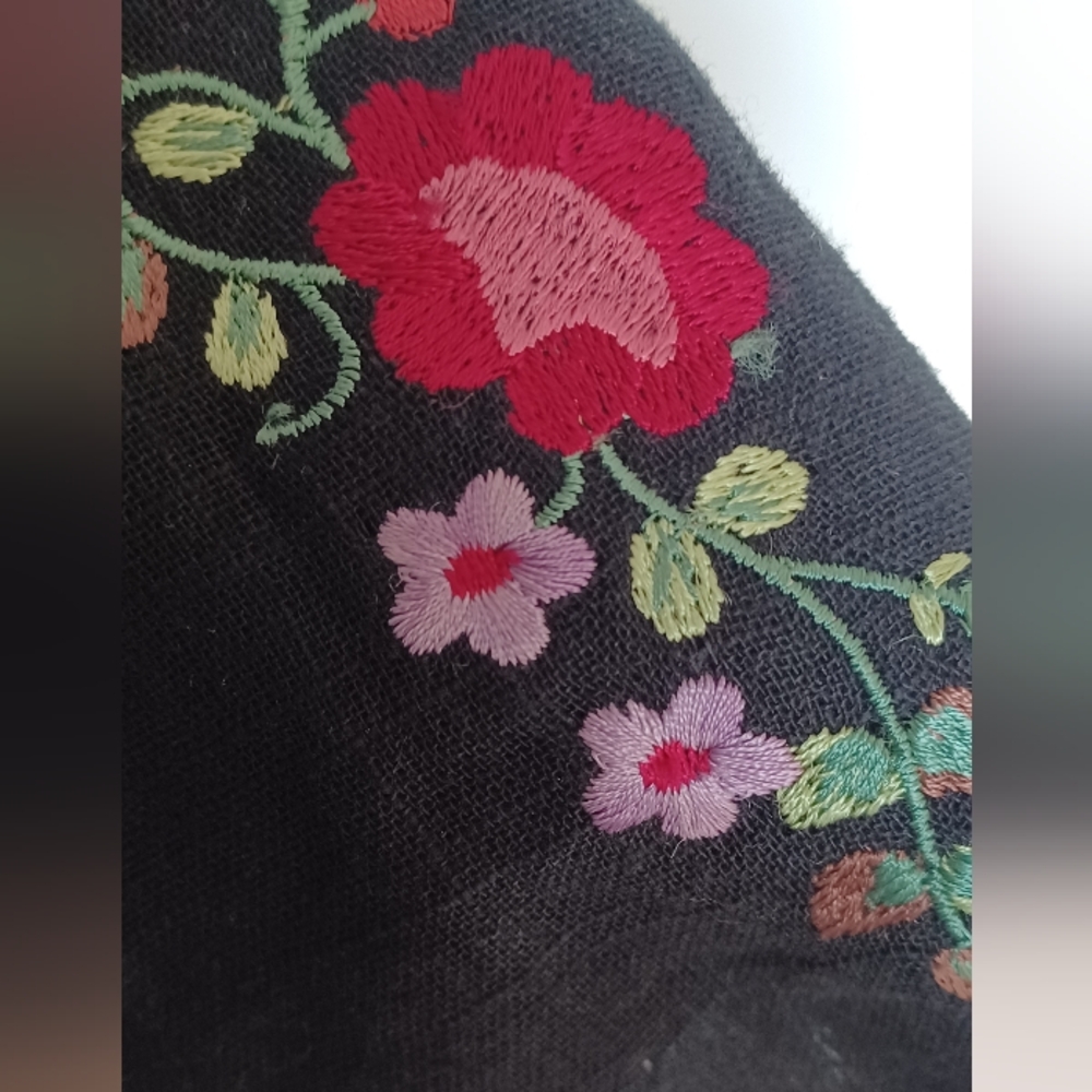 NWT Ranna Gill ANTHROPOLOGIE Embroidered Floral Black Shift Dress - Picture 6 of 11